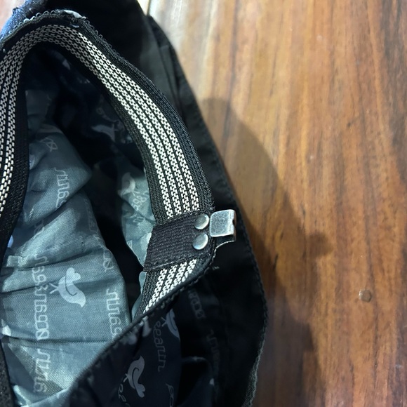 Women's Black Cargo Pants Snow or Ski Pants, Small, Ocean & Earth brand - Picture 12 of 13